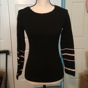 White House Black Market light sweater